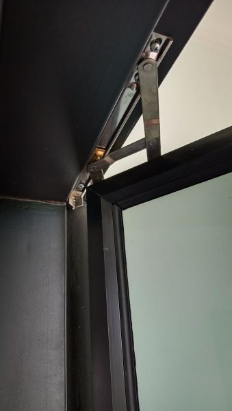 Pivot Window Replacement in Pasadena